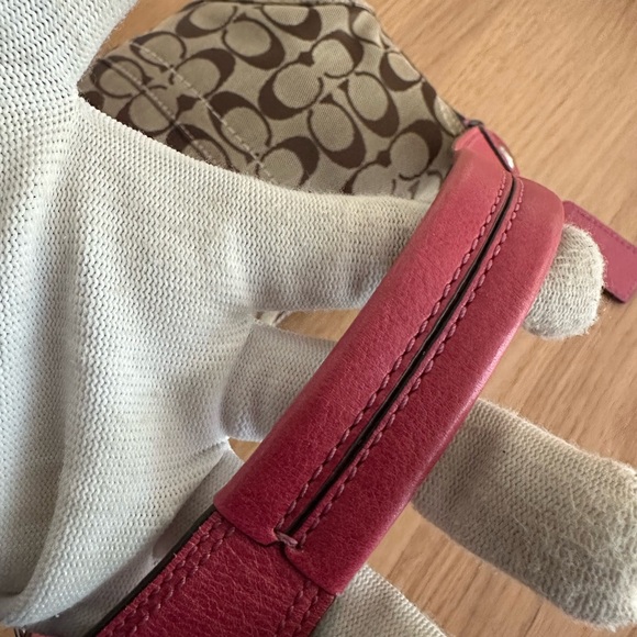 Authentic Coach monogram soho shoulder bag - Picture 15 of 17